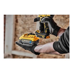 DEWALT Akku-Bohrschrauber 18V inkl. 2 x 18 V / 5 Ah Powerstack - Akkus