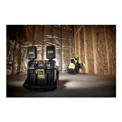 DEWALT ToughSystem Werkzeugbox mit Leuchten