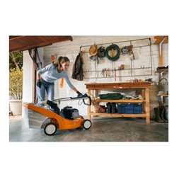 STIHL Akku-Rasenmäher RMA 448 PV mit Akku AP 300 S und Ladegerät AL 301