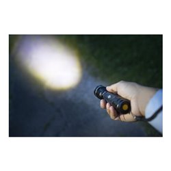 Brennenstuhl LuxPremium Akku-Fokus-LED-Taschenlampe TL 601 AF IP67 / Aufladbare Taschenleuchte mit CREE-LED (600lm, 190m, fokuss