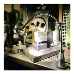 Bauer + Böcker Arbeitsleuchte LED Punktstrahler 90 Grd. 28mm dimmbar