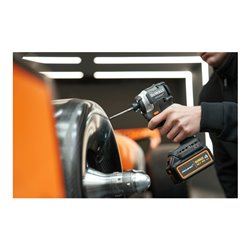 DEWALT Akku-Schlagschrauber 18V , inkl. 2 x Akkus (18 Volt / 4Ah) und System-Schnellladegerät