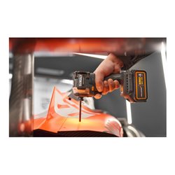 DEWALT Akku-Schlagschrauber 18V , inkl. 2 x Akkus (18 Volt / 4Ah) und System-Schnellladegerät