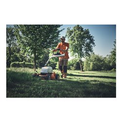 Stihl Akku-Rasenmäher RMA 7 RV