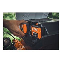 Stihl Akku-Rasenmäher RMA 7 RV