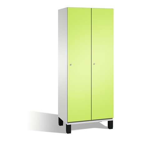 C+P Umkleidespind Cambio auf Füßen 2 Abteile Front Viridingrün Korpus Lichtgrau