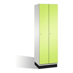 C+P Umkleidespind Cambio auf Sockel 2 Abteile Front Viridingrün Korpus Lichtgrau