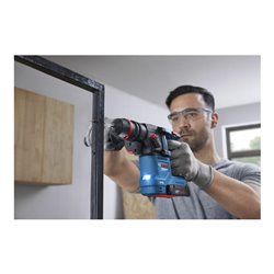 Bosch Akku-Bohrhammer mit ONECHUCK GBH 18V-18 X in L-BOXX