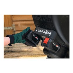 Bosch Häcksler UniversalShredder 2x18V-25, 2 x Akku PBA 18V 4.0Ah