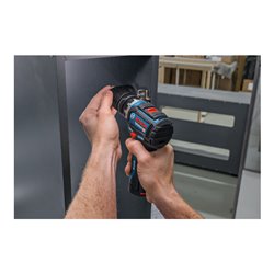 Bosch Schrauber GSR 12V-32 FC, div. Aufsätze, Zusatzhandgriff, Tiefenanschlag, L-BOXX