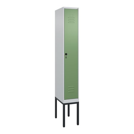 C+P Spind Classic PLUS, Gestell, 1 Abteil, 2120x300x500mm, 7035/6011 Verschluss Sicherheits-Drehriegel 4 Garderobenhaken Trennwa