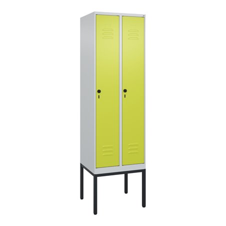 C+P Spind Classic PLUS, Gestell, 2 Abteile, 2120x600x500mm, 7035/0024 Verschluss Sicherheits-Drehriegel 4 Garderobenhaken Trennw