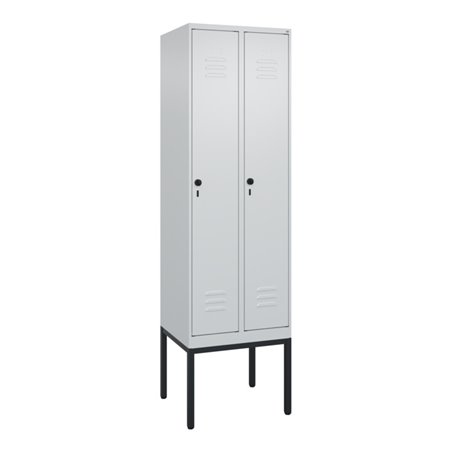 C+P Spind Classic PLUS, Gestell, 2 Abteile, 2120x600x500mm, 7035/7035 Verschluss Sicherheits-Drehriegel 4 Garderobenhaken Trennw