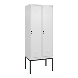 C+P Spind Classic PLUS, Gestell, 2 Abteile, 2120x800x500mm, 9016/9016 Verschluss Sicherheits-Drehriegel 4 Garderobenhaken Trennw