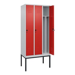 C+P Spind Classic PLUS, Gestell, 3 Abteile, 2120x900x500mm, 7035/3020 Verschluss Sicherheits-Drehriegel 4 Garderobenhaken Trennw