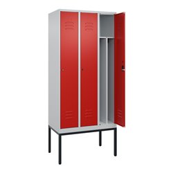 C+P Spind Classic PLUS, Gestell, 3 Abteile, 2120x900x500mm, 7035/3020 Verschluss Zylinderschloss 4 Garderobenhaken Trennwand mit