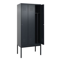 C+P Spind Classic PLUS, Gestell, 3 Abteile, 2120x900x500mm, 7016/7016 Verschluss Zylinderschloss 4 Garderobenhaken Trennwand mit
