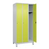 C+P Spind Classic PLUS, Füße, 3 Abteile, 1950x900x500mm, 7035/0024 Verschluss Zylinderschloss 3 Garderobenhaken