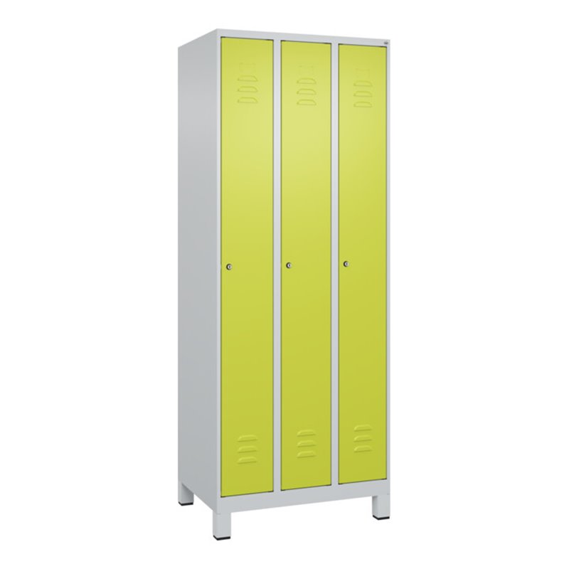 C+P Spind Classic PLUS, Füße, 3 Abteile, 1950x750x500mm, 7035/0024 Verschluss Zylinderschloss 3 Garderobenhaken