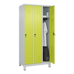 C+P Spind Classic PLUS, Füße, 3 Abteile, 1950x900x500mm, 7035/0024 Verschluss Sicherheits-Drehriegel 3 Garderobenhaken