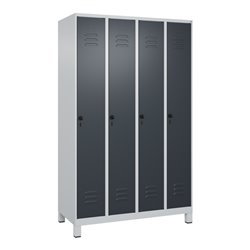 C+P Spind Classic PLUS, Füße, 4 Abteile, 1950x1200x500mm, 7035/7016 Verschluss Sicherheits-Drehriegel 3 Garderobenhaken