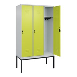 C+P Spind Classic PLUS, Gestell, 3 Abteile, 2120x1200x500mm, 7035/0024 Verschluss Sicherheits-Drehriegel 4 Garderobenhaken