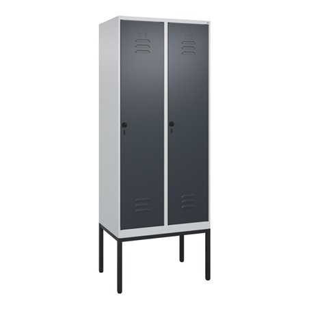 C+P Spind Classic PLUS, Gestell, 2 Abteile, 2120x800x500mm, 7035/7016 Verschluss Sicherheits-Drehriegel 4 Garderobenhaken