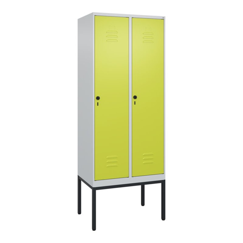 C+P Spind Classic PLUS, Gestell, 2 Abteile, 2120x800x500mm, 7035/0024 Verschluss Sicherheits-Drehriegel 4 Garderobenhaken