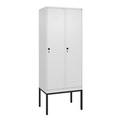 C+P Spind Classic PLUS, Gestell, 2 Abteile, 2120x800x500mm, 9016/9016 Verschluss Sicherheits-Drehriegel 4 Garderobenhaken