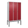 C+P Spind Classic PLUS, Gestell, 3 Abteile, 2120x1200x500mm, 7035/3003 Verschluss Sicherheits-Drehriegel 4 Garderobenhaken