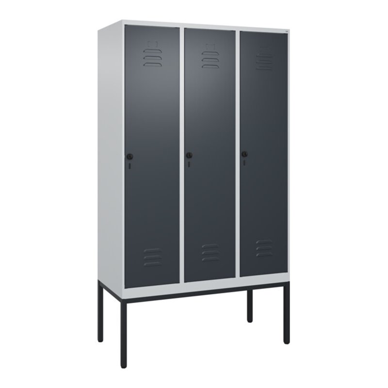 C+P Spind Classic PLUS, Gestell, 3 Abteile, 2120x1200x500mm, 7035/7016 Verschluss Sicherheits-Drehriegel 4 Garderobenhaken