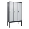 C+P Spind Classic PLUS, Gestell, 3 Abteile, 2120x1200x500mm, 7016/7035 Verschluss Sicherheits-Drehriegel 4 Garderobenhaken