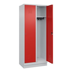 C+P Spind Classic PLUS, Sockel, 2 Abteile, 1950x800x500mm, 7035/3020 Verschluss Zylinderschloss 4 Garderobenhaken