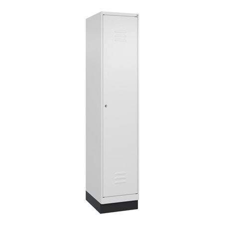 C+P Spind Classic PLUS, Sockel, 1 Abteil, 1950x400x500mm, 9016/9016 Verschluss Zylinderschloss 4 Garderobenhaken