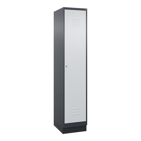 C+P Spind Classic PLUS, Sockel, 1 Abteil, 1950x400x500mm, 7016/7035 Verschluss Zylinderschloss 4 Garderobenhaken