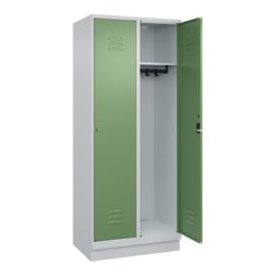 C+P Spind Classic PLUS, Sockel, 2 Abteile, 1950x800x500mm, 7035/6011 Verschluss Zylinderschloss 4 Garderobenhaken