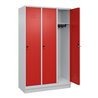 C+P Spind Classic PLUS, Sockel, 3 Abteile, 1950x1200x500mm, 7035/3020 Verschluss Sicherheits-Drehriegel 4 Garderobenhaken