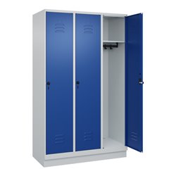 C+P Spind Classic PLUS, Sockel, 3 Abteile, 1950x1200x500mm, 7035/5010 Verschluss Sicherheits-Drehriegel 4 Garderobenhaken