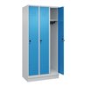 C+P Spind Classic PLUS, Sockel, 3 Abteile, 1950x900x500mm, 7035/5012 Verschluss Sicherheits-Drehriegel 3 Garderobenhaken