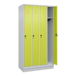 C+P Spind Classic PLUS, Sockel, 4 Abteile, 1950x1000x500mm, 7035/0024 Verschluss Sicherheits-Drehriegel 3 Garderobenhaken