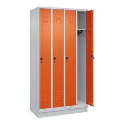 C+P Spind Classic PLUS, Sockel, 4 Abteile, 1950x1000x500mm, 7035/2004 Verschluss Sicherheits-Drehriegel 3 Garderobenhaken