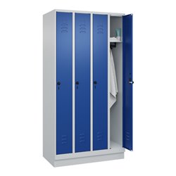 C+P Spind Classic PLUS, Sockel, 4 Abteile, 1950x1000x500mm, 7035/5010 Verschluss Sicherheits-Drehriegel 3 Garderobenhaken