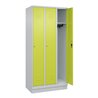 C+P Spind Classic PLUS, Sockel, 3 Abteile, 1950x900x500mm, 7035/0024 Verschluss Zylinderschloss 3 Garderobenhaken