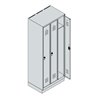 C+P Spind Classic PLUS, Sockel, 3 Abteile, 1950x750x500mm, 7035/5023 Verschluss Zylinderschloss 3 Garderobenhaken