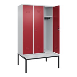 C+P Spind Classic PLUS, Bank, 3 Abteile, 2120x1200x815mm, 7035/3003 Verschluss Zylinderschloss 4 Garderobenhaken  Dekor Banklatt