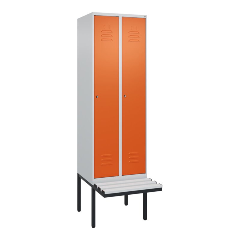 C+P Spind Classic PLUS, Bank, 2 Abteile, 2120x600x815mm, 7035/2004 Verschluss Zylinderschloss 4 Garderobenhaken Trennwand mittig