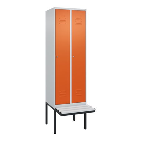 C+P Spind Classic PLUS, Bank, 2 Abteile, 2120x600x815mm, 7035/2004 Verschluss Zylinderschloss 4 Garderobenhaken Trennwand mittig