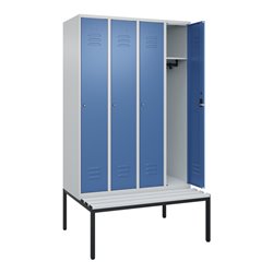 C+P Spind Classic PLUS, Bank, 4 Abteile, 2120x1200x815mm, 7035/5023 Verschluss Zylinderschloss 3 Garderobenhaken  Dekor Banklatt