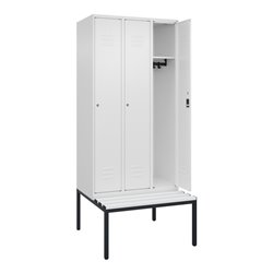 C+P Spind Classic PLUS, Bank, 3 Abteile, 2120x900x815mm, 9016/9016 Verschluss Zylinderschloss 3 Garderobenhaken  Dekor Banklatte