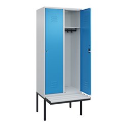 C+P Spind Classic PLUS, Bank, 2 Abteile, 2120x800x815mm, 7035/5012 Verschluss Zylinderschloss 4 Garderobenhaken  Dekor Banklatte